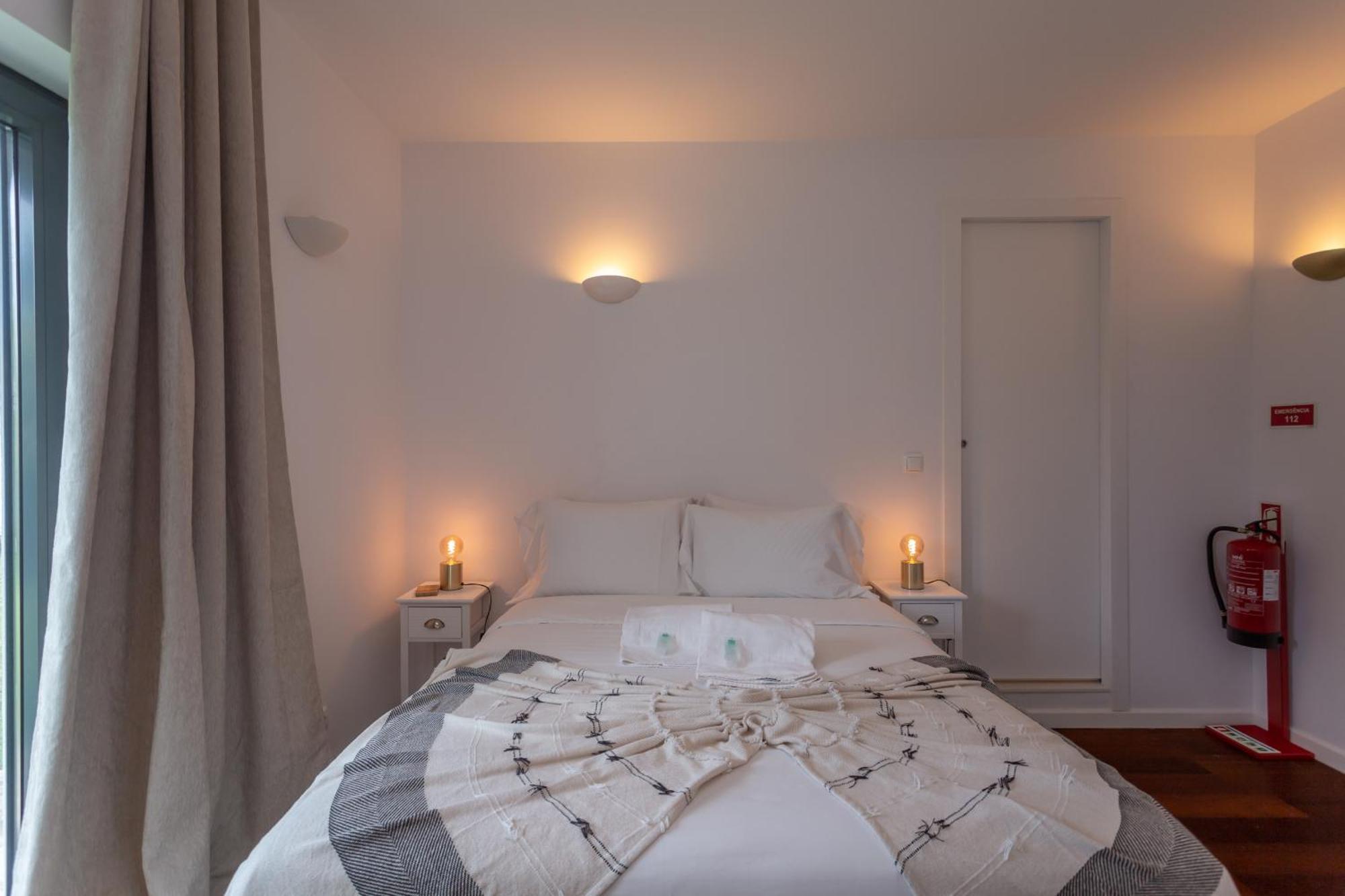 Penedo Escape Sea Suites Colares Eksteriør bilde