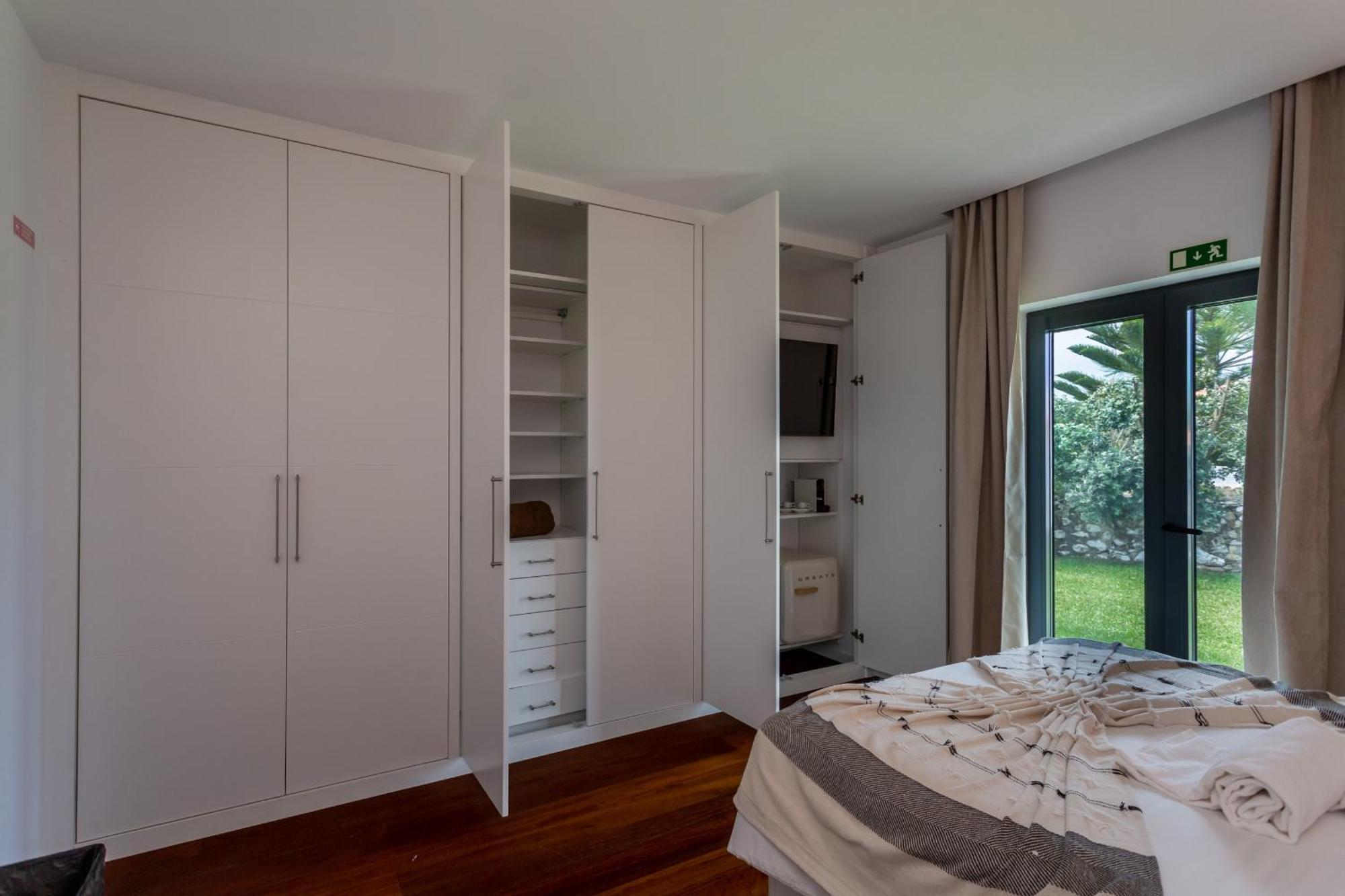 Penedo Escape Sea Suites Colares Eksteriør bilde
